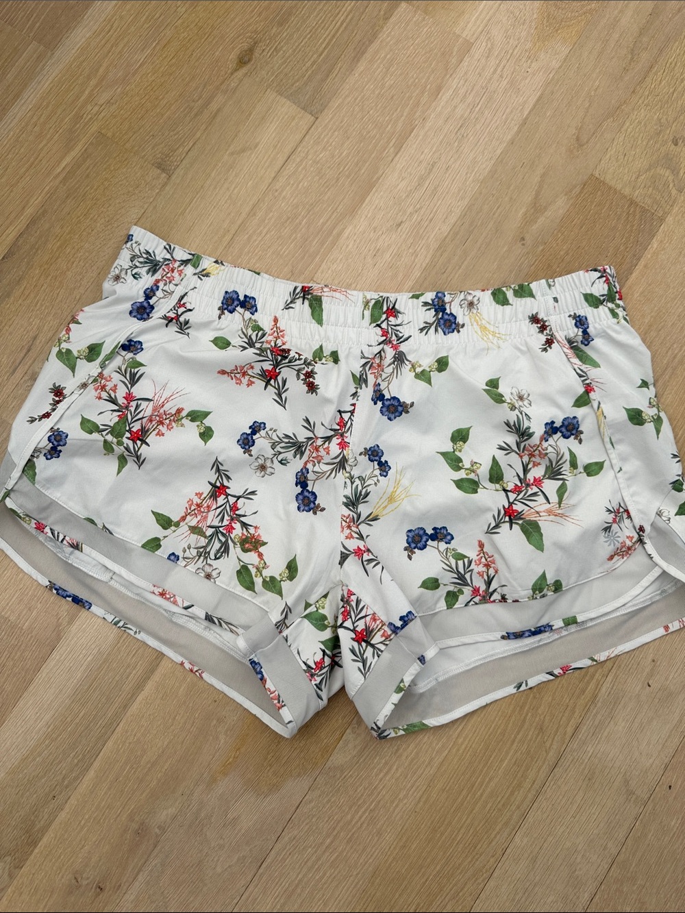 Athleta White Floral Athletic Shorts